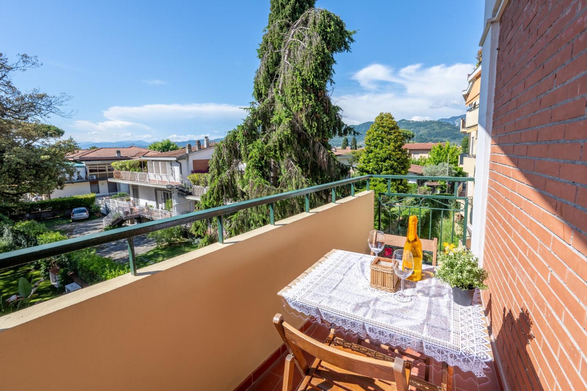 Apartament New Luxury 2Bdr Terrace, Views, Ac Marina Di Carrara Zewnętrze zdjęcie