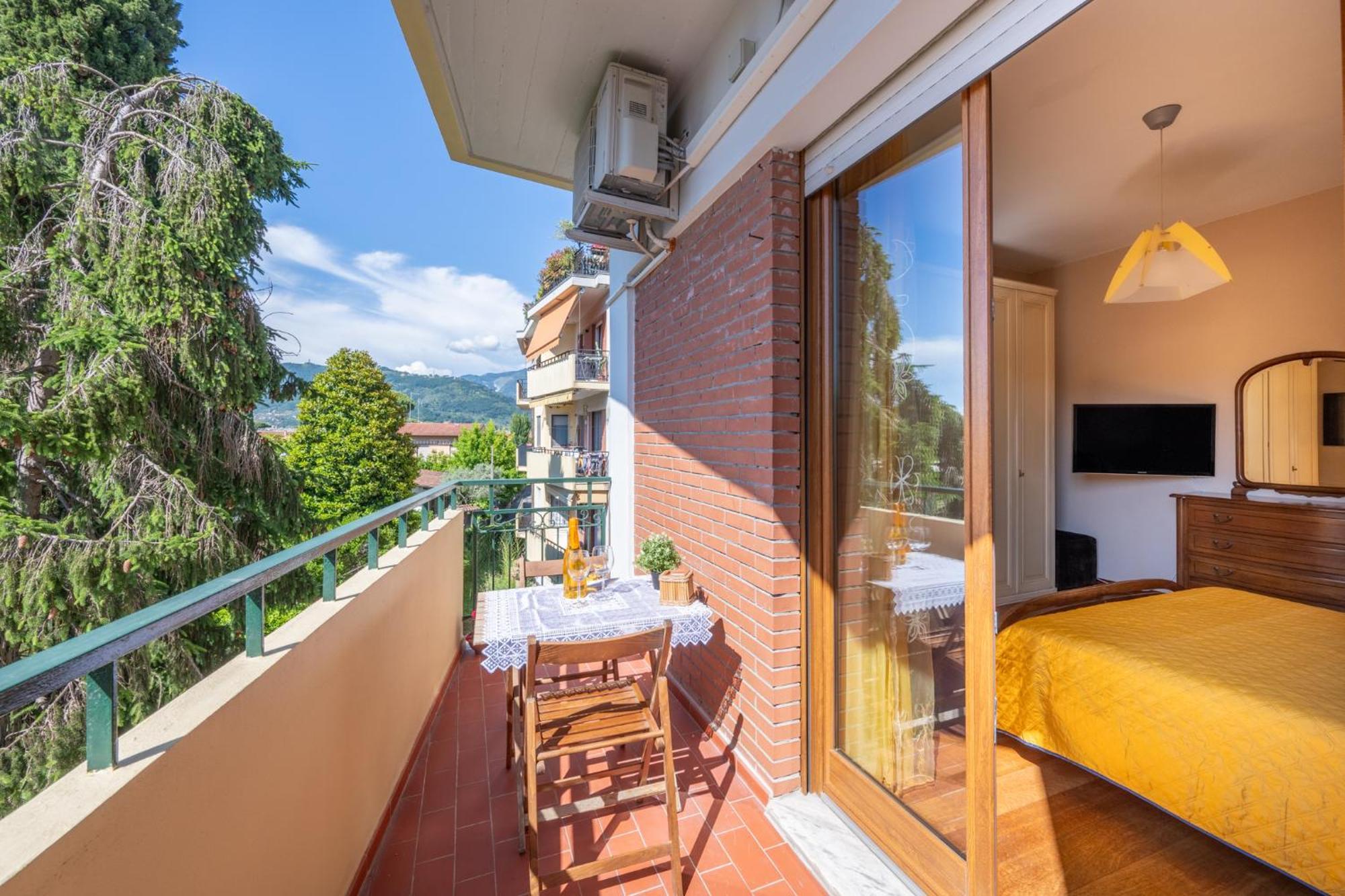 Apartament New Luxury 2Bdr Terrace, Views, Ac Marina Di Carrara Zewnętrze zdjęcie