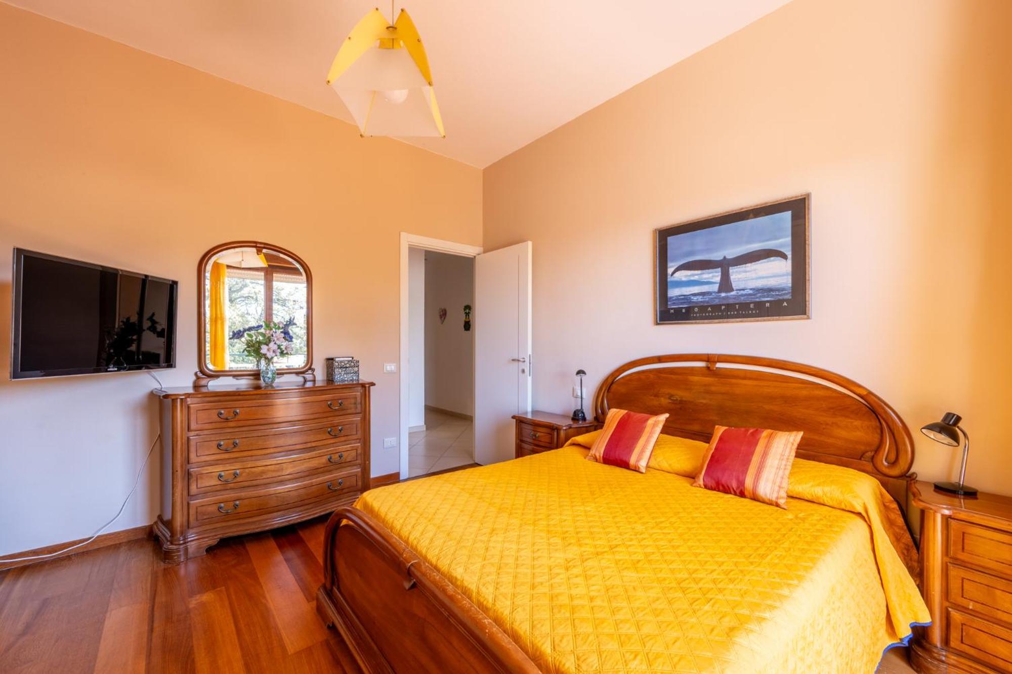 Apartament New Luxury 2Bdr Terrace, Views, Ac Marina Di Carrara Zewnętrze zdjęcie