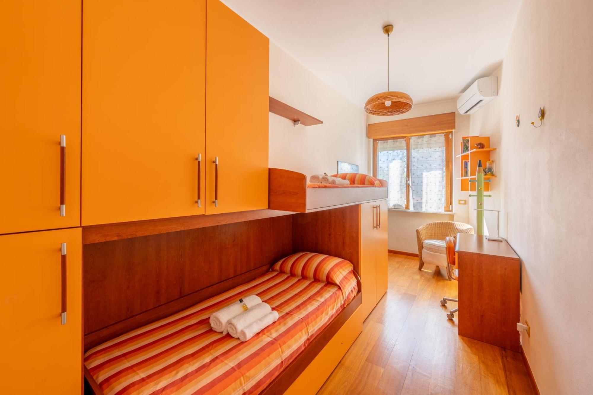 Apartament New Luxury 2Bdr Terrace, Views, Ac Marina Di Carrara Zewnętrze zdjęcie