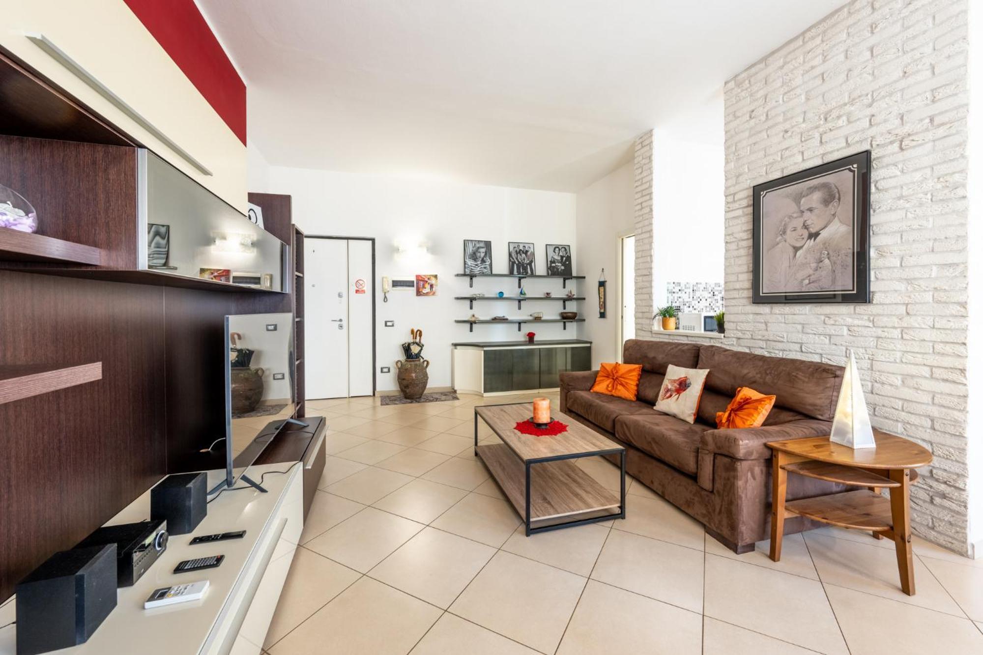 Apartament New Luxury 2Bdr Terrace, Views, Ac Marina Di Carrara Zewnętrze zdjęcie